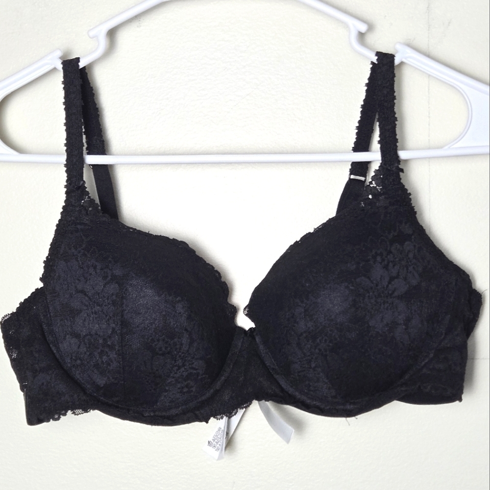 Women's Victoria's Secret Pink Lightly Lined Balconette Black Lace‎ Bra, 38B